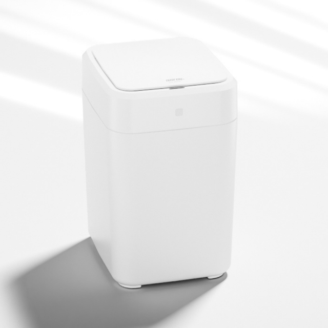 Royal Bin™ Signature 17L – Touchless, Self-Sealing Smart Trash Can